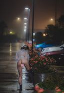 【無修正写真集】雨の日は深夜に街中が裸になる。